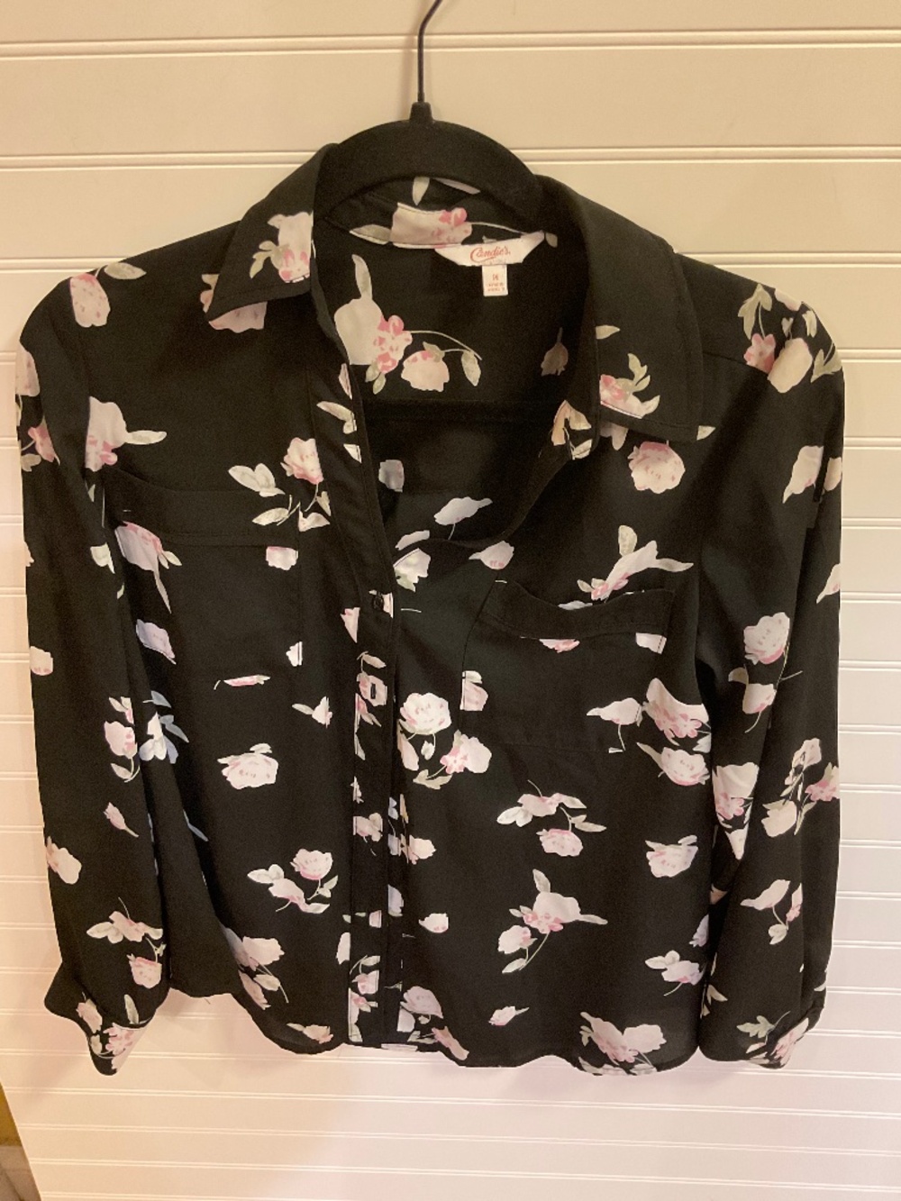 Candie’s Black Pink Floral Button Front Blouse Roll Tab Long Sleeve Medium